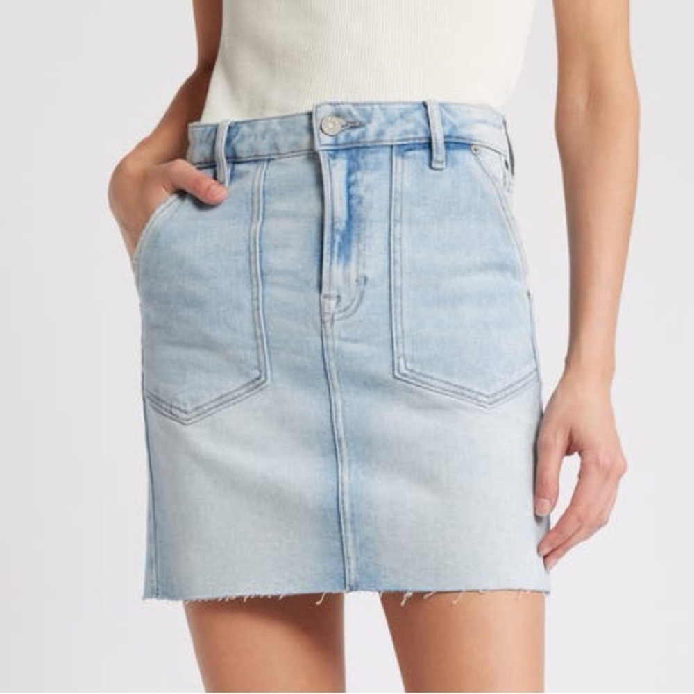 NWT Hidden Loss Angeles Woman’s Small Light Washed Denim Pencil Skirt
